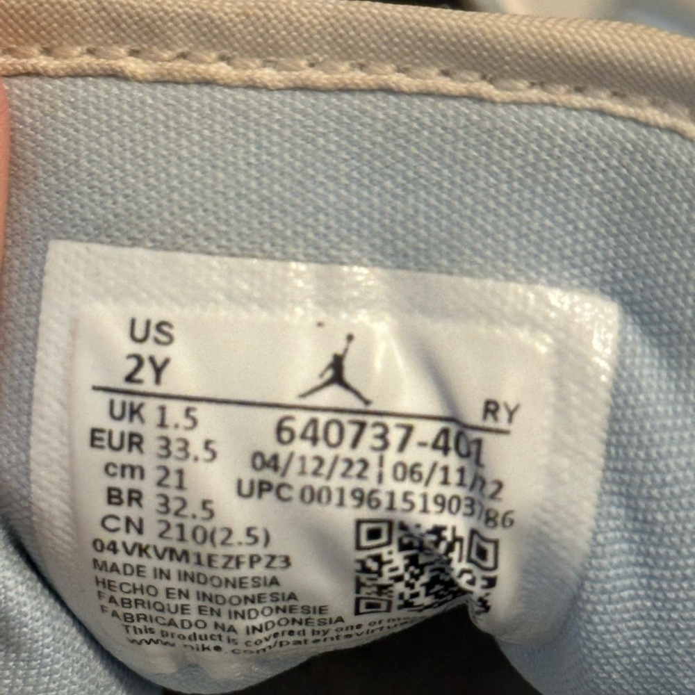 Youth Nike Air Jordan 1 Mid "Ice Blue" Size 2Y - Picture 7 of 7